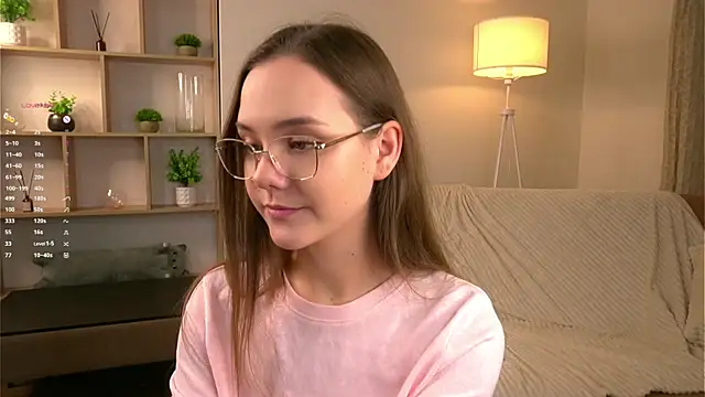 SweetSaraPie online show from December 22, 7:36 pm