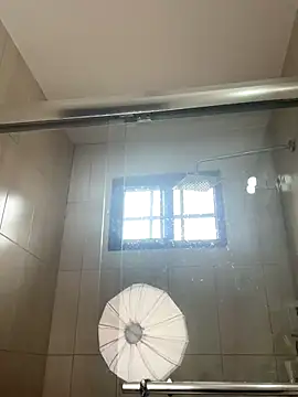 Shanell Rousex online show from November 6, 3:05 pm