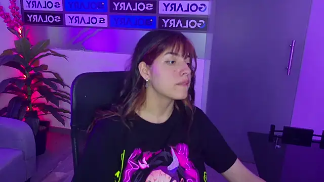 Violetta Swett  online show from November 18, 2:53 pm