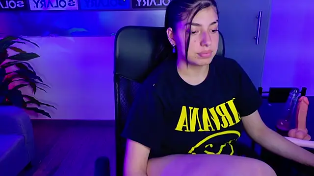 Violetta Swett  online show from October 27, 1:34 pm