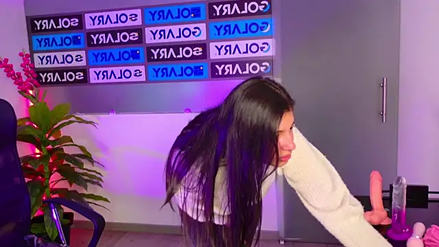 Violetta Swett  online show from November 7, 3:38 pm