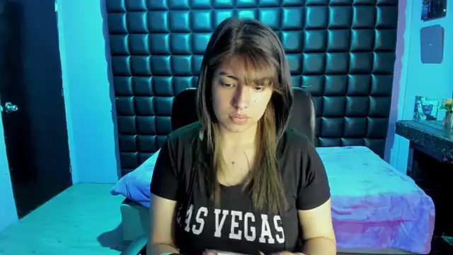Violetta Swett  online show from December 19, 11:45 am