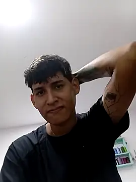 Luisneljc online show from February 25, 4:51 pm