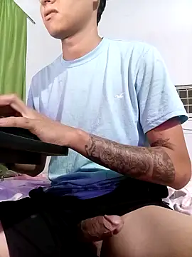 Luisneljc online show from February 2, 4:28 pm