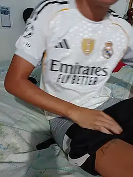 Snapshot of Luisneljc chatting on July 14, 6:58 pm Luisneljc online show from July 14, 6:58 pm