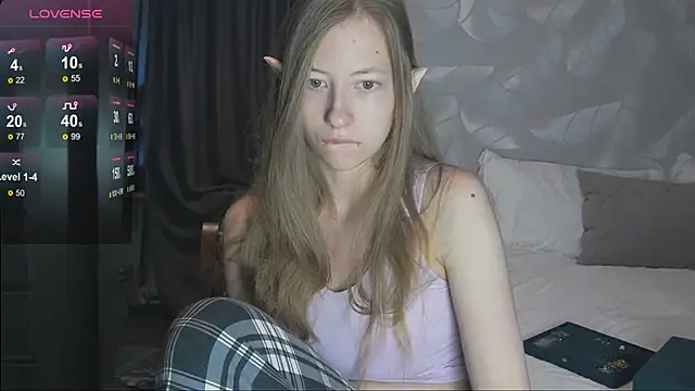 Snapshot of yuki_bloom chatting on October 28, 8:24 am yuki bloom online show from October 28, 8:24 am