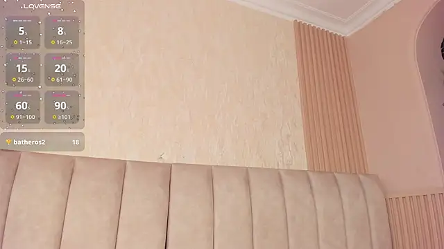 naomi hill1 online show from April 10, 2:13 pm