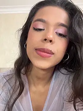 naomi hill1 online show from April 18, 3:14 pm