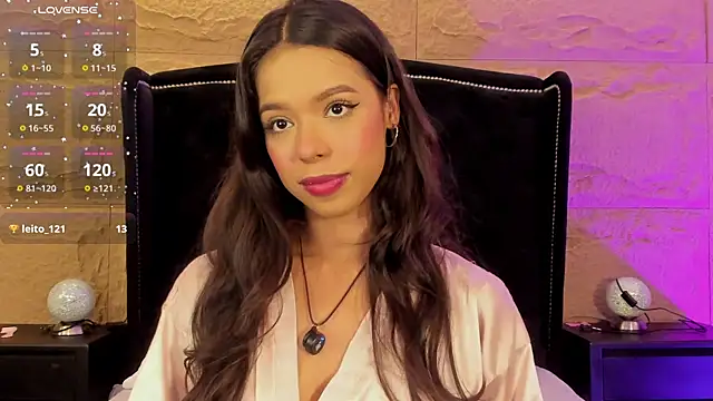 naomi hill1 online show from November 12, 10:35 pm