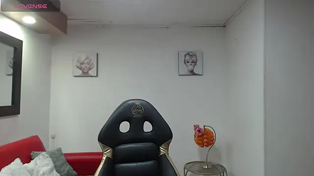 Snapshot of Andy_Eagleton_20_ chatting on May 3, 3:11 am Andy Eagleton 20 online show from May 3, 3:11 am