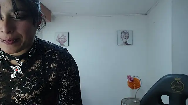 Snapshot of Andy_Eagleton_20_ chatting on May 9, 2:48 am Andy Eagleton 20 online show from May 9, 2:48 am