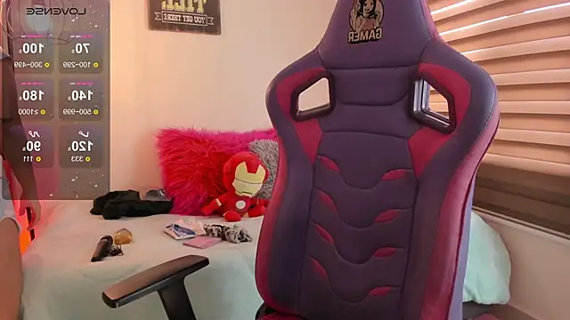 emma soffia online show from February 12, 1:11 pm