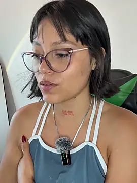 Qadeshoficial online show from October 24, 9:03 pm