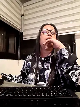 Xander Taylor  online show from October 9, 6:03 am