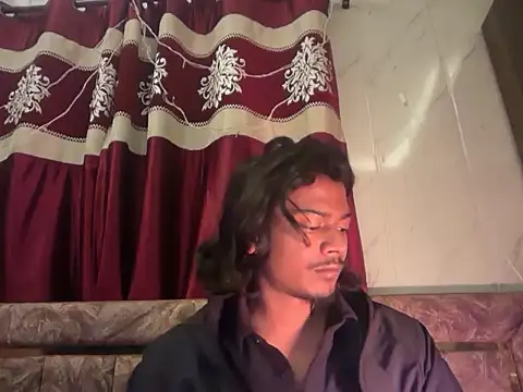 Snapshot of Ujjwallkumar0069 chatting on December 2, 8:21 pm Ujjwallkumar0069 online show from December 2, 8:21 pm