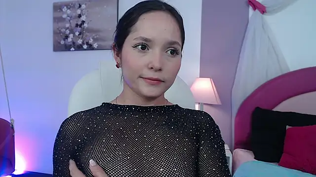 Suzy1  online show from April 12, 7:28 pm