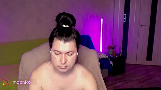 micromouse mo online show from March 4, 1:35 am