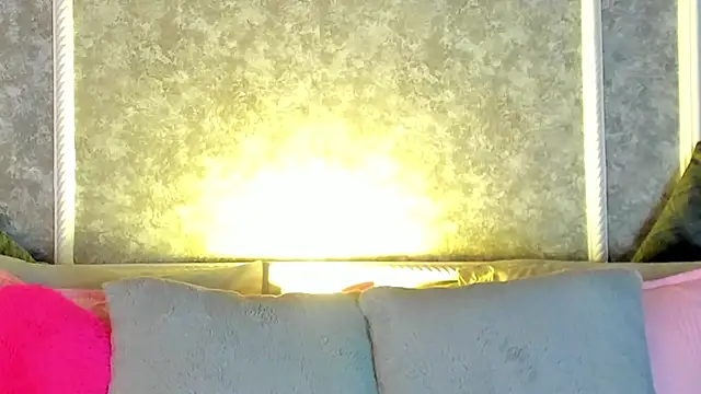  victoriaa  lois online show from November 18, 8:34 pm