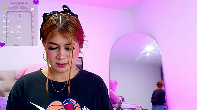 Snapshot of SoofiKiss chatting on October 16, 11:35 pm SoofiKiss online show from October 16, 11:35 pm