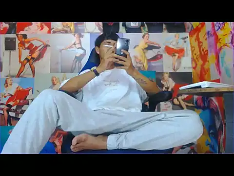 Snapshot of dazo_vnzl12 chatting on December 4, 2:10 am dazo vnzl12 online show from December 4, 2:10 am