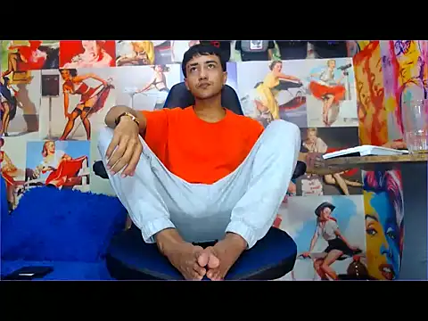 Snapshot of dazo_vnzl12 chatting on December 5, 5:44 pm dazo vnzl12 online show from December 5, 5:44 pm