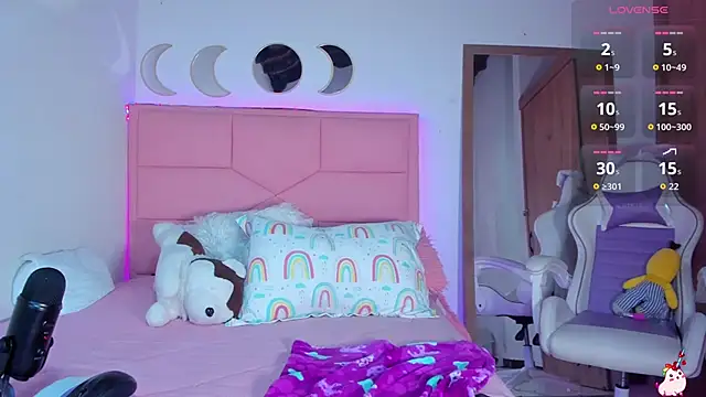 BabyDollvibes online show from November 8, 6:00 pm