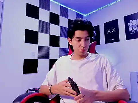 jeycobb online show from November 6, 11:47 am