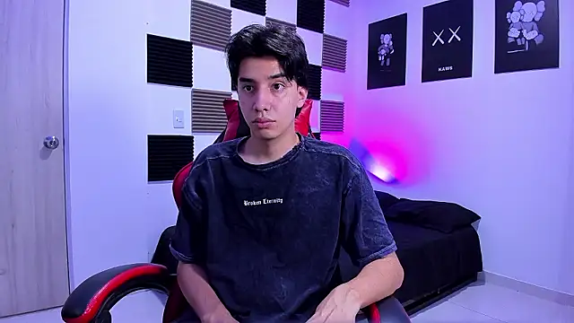 jeycobb online show from March 19, 11:43 am