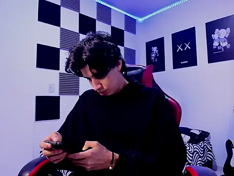 jeycobb online show from November 17, 2:10 pm