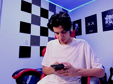 jeycobb online show from December 4, 12:04 pm