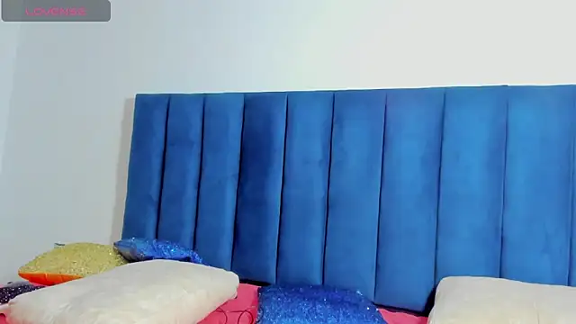 Ahilyn online show from November 22, 7:02 pm