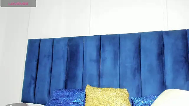 Ahilyn online show from November 1, 6:57 pm