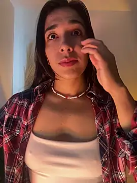 Snapshot of SabrinaEvanss_ chatting on July 6, 4:09 pm SabrinaEvanss online show from July 6, 4:09 pm