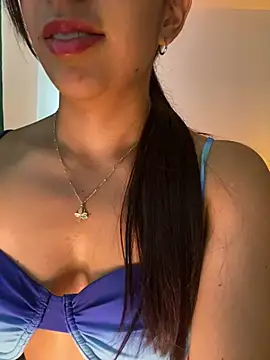 Snapshot of SabrinaEvanss_ chatting on July 12, 8:09 pm SabrinaEvanss online show from July 12, 8:09 pm
