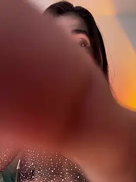 Snapshot of SabrinaEvanss_ chatting on June 18, 6:02 pm SabrinaEvanss online show from June 18, 6:02 pm