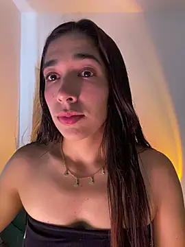 Snapshot of SabrinaEvanss_ chatting on July 9, 4:28 pm SabrinaEvanss online show from July 9, 4:28 pm