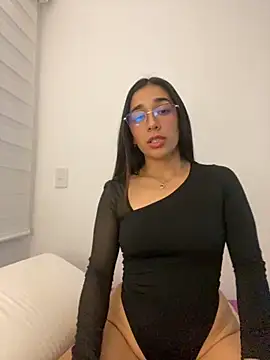 Snapshot of SabrinaEvanss_ chatting on October 30, 11:01 pm SabrinaEvanss online show from October 30, 11:01 pm