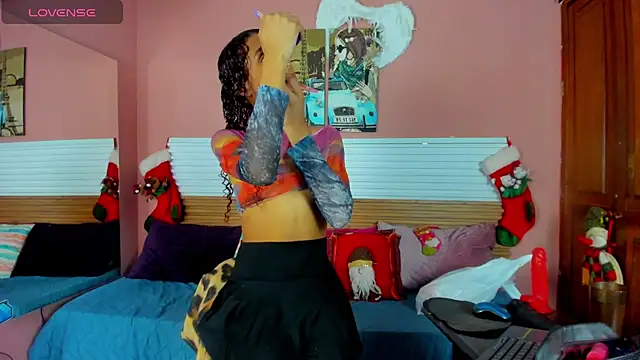 Snapshot of Tiffannydoll99 chatting on December 22, 4:07 pm Tiffannydoll99 online show from December 22, 4:07 pm