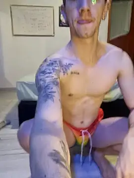 Snapshot of SweetGoodBoy22 chatting on October 10, 7:36 pm SweetGoodBoy22 online show from October 10, 7:36 pm