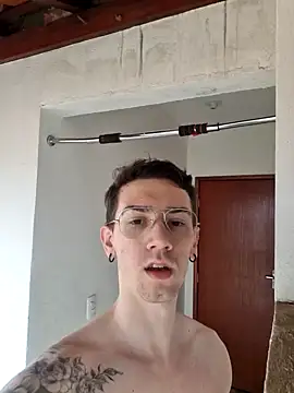 Snapshot of SweetGoodBoy22 chatting on October 6, 7:03 pm SweetGoodBoy22 online show from October 6, 7:03 pm