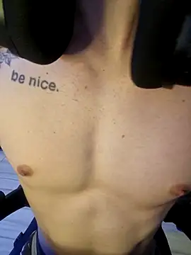 Snapshot of SweetGoodBoy22 chatting on October 12, 9:16 pm SweetGoodBoy22 online show from October 12, 9:16 pm