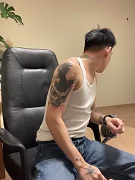 latava online show from October 25, 4:07 pm