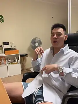 latava online show from November 8, 3:15 pm