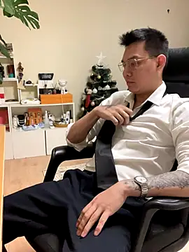 latava online show from November 25, 3:45 pm