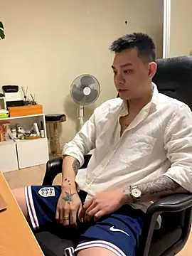 latava online show from November 11, 3:18 pm