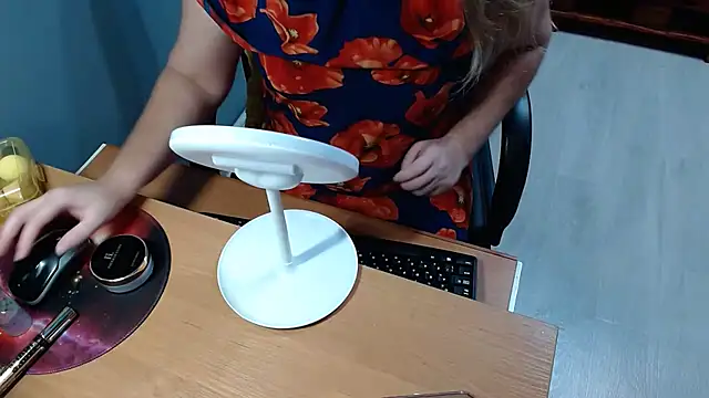 Snapshot of Ledi_Catherin chatting on November 3, 10:57 pm Ledi Catherin online show from November 3, 10:57 pm