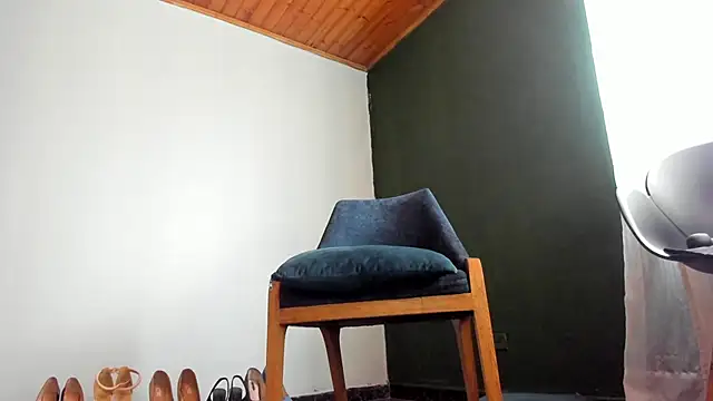 Snapshot of Velourmuse chatting on October 31, 3:30 pm Velourmuse online show from October 31, 3:30 pm