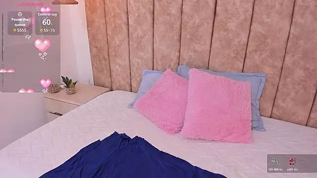  alishaa c online show from April 19, 3:51 am