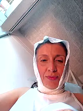 Aafsha  online show from April 19, 6:10 pm