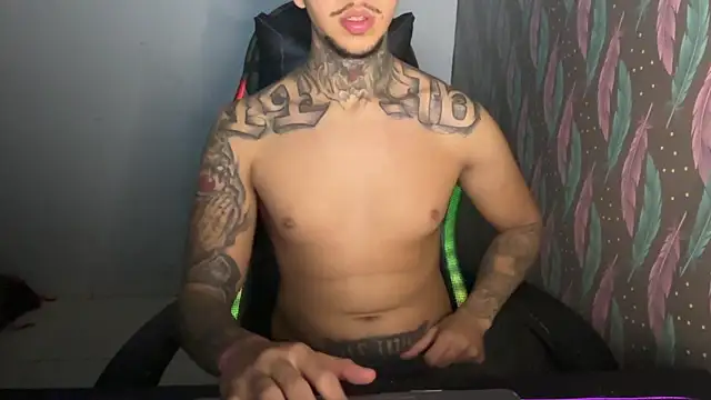 RealGdiass online show from May 26, 3:48 am